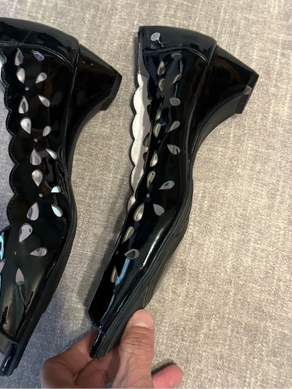 Dana Buchman Black Patent Scalloped Cutout Peep-Toe Flats